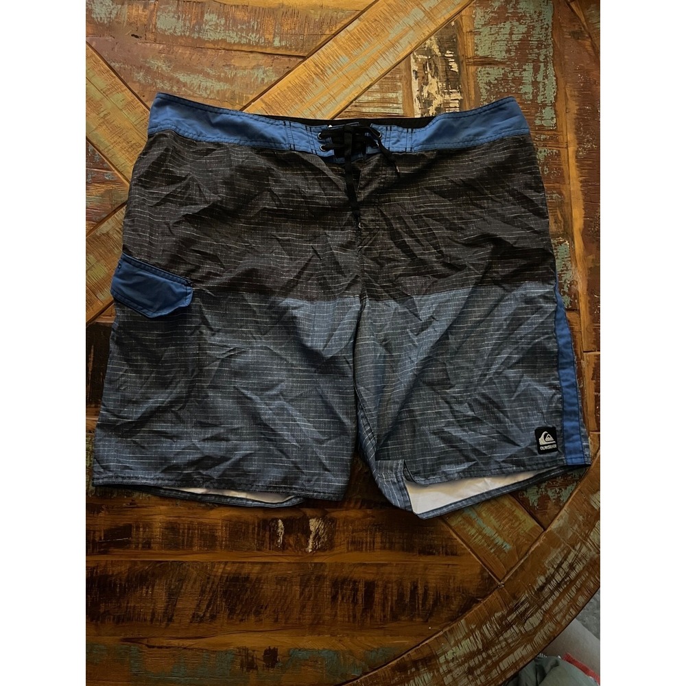 Men's Quicksilver Blue Stripe Board Shorts Swim Trunks Size 40